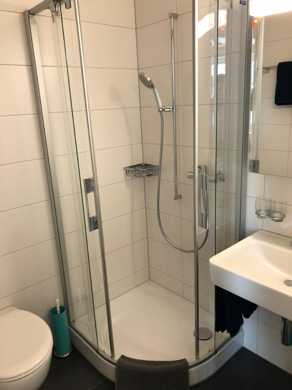 Von May Rooms Herbligen 外观 照片